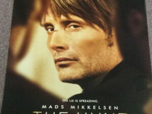 The Hunt 27" x 40" Movie Poster